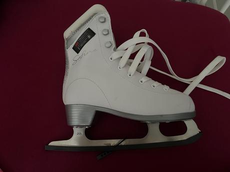 Korčule na ľad, 33