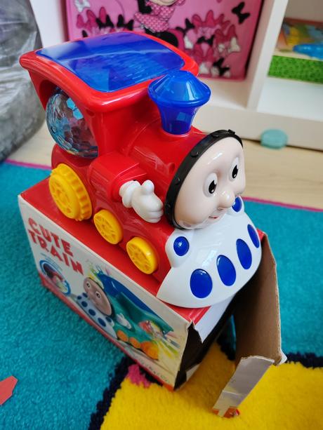 Hračka vláčik s krabicou, 