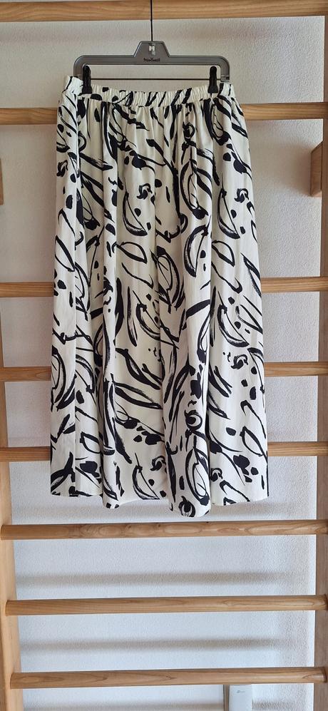 Krásna sukňa, reserved,l