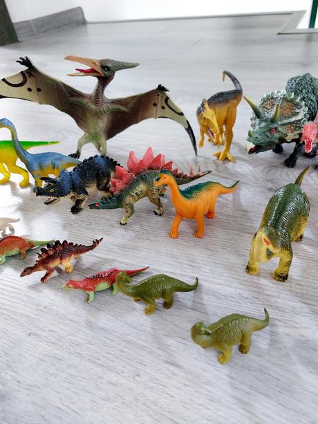 20ks dinosaury, 