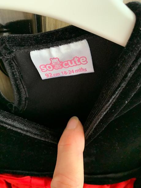 Dievčenské šaty, 92