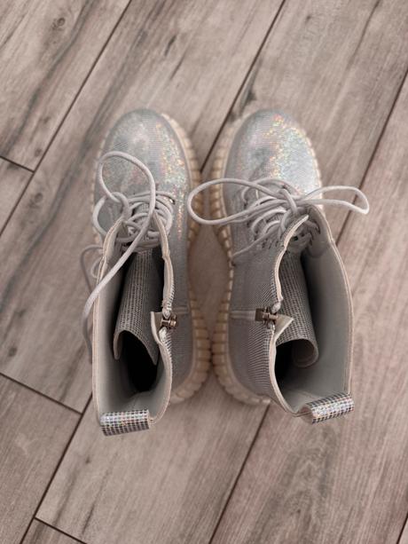 Holografické čižmy shein, 40