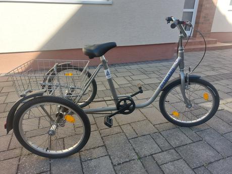 Trojkolka pre seniorov, 