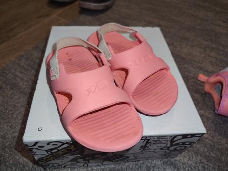 Balík topanociek veľkosť 23, adidas,22