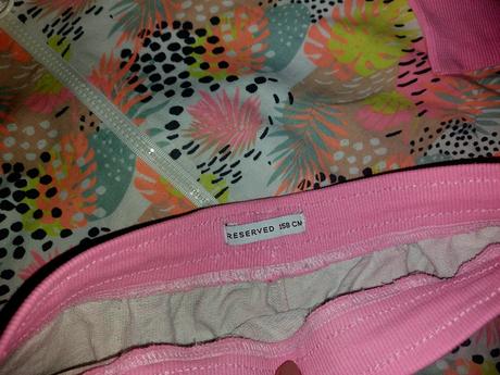 Uzasny farebny letny kompletik mikinky a krataskov, reserved,158