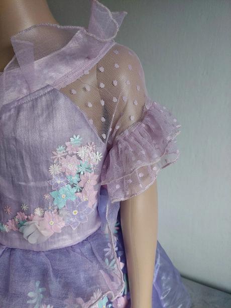 Isabela madrigal encanto deluxe veľ. 104-110,