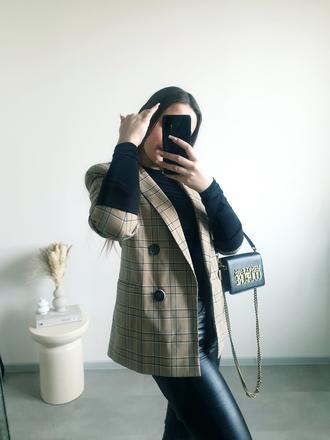 Sako 34, river island,34