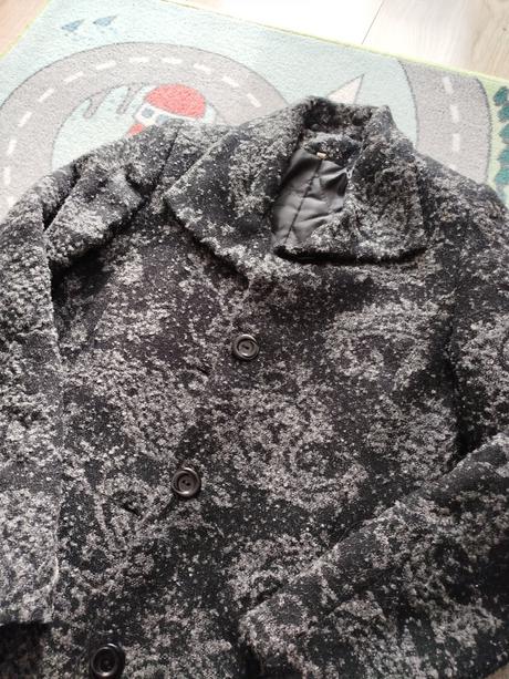 Dlhy teply kabat 38, 38