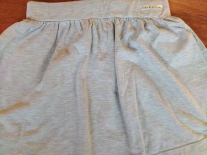 2x šedá sukňa, 134