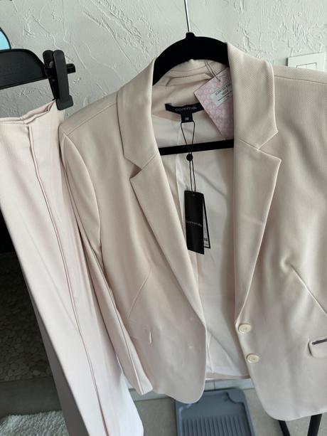 Nohavicovy kostým comma, 38