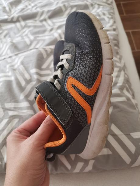 Decathlon tenisky, 32