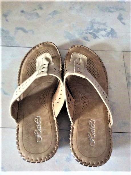 Šlapky na plnej platforme, 38