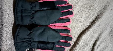 Predám/darujem rukavice xs, xs