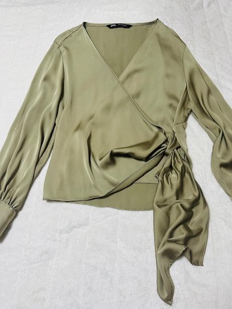 Khaki blúzka s viazaním zn. zara, zara,l / m