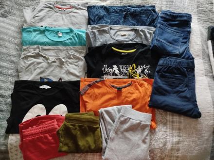 Balík oblečenia veľkosť 134, 122–134