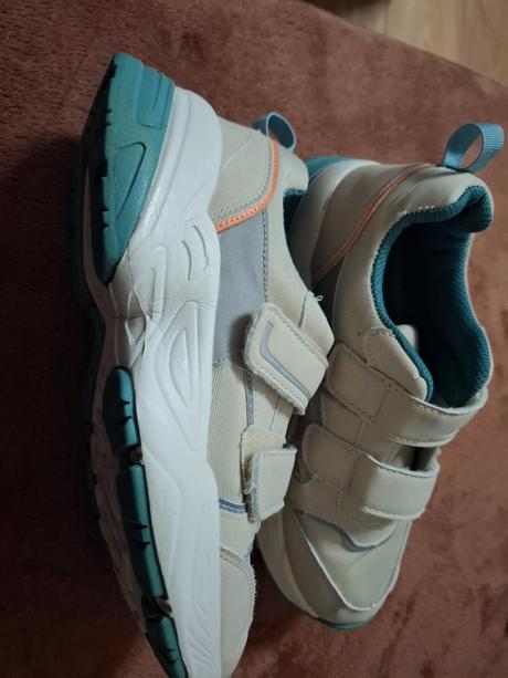 Botasky, reserved,36