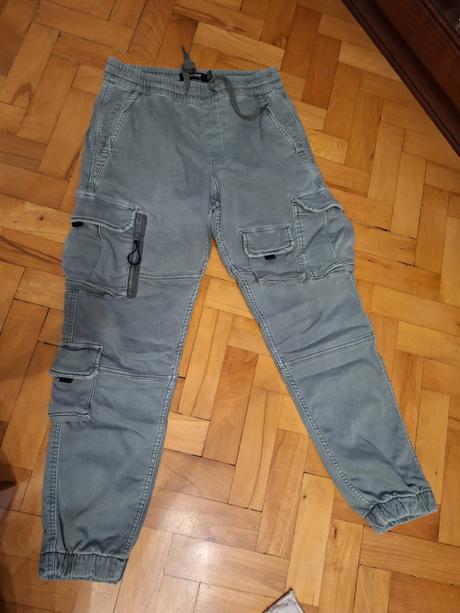 Cargo nohavice, pull&bear,s