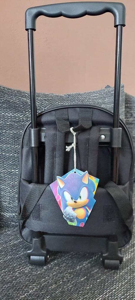 Batoh, taška na kolieskach,