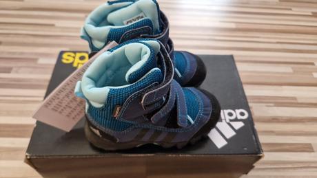 Adidas čižmy, adidas,22