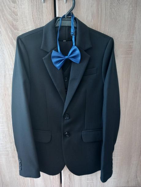 Chlapčenský oblek, 140