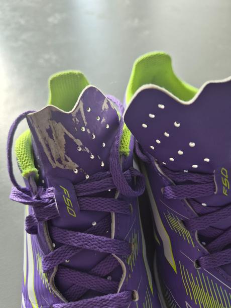 Halovky, adidas,33