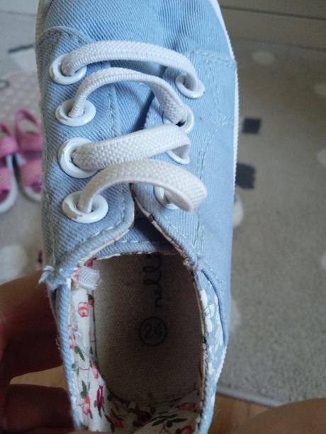 Sandálky, kedsky, 23