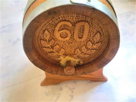 Drevený sud na liehoviny, 