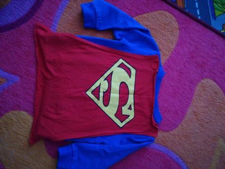 Superman mikinka s plášťom, 110