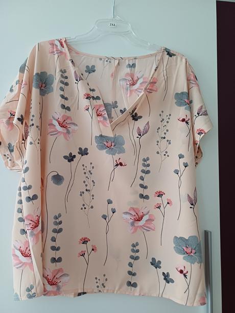 Kvetovana letná blúzka, xxxl