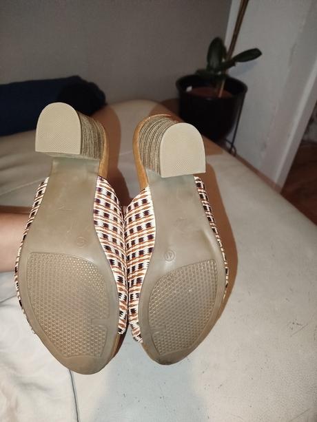 Vsuvky na leto na opätku, 41