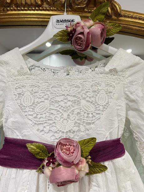 Prijimanie , saty na 6-8, stali 900 eur, 128