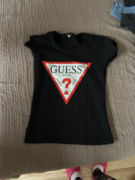 Dámske oblečenie, s