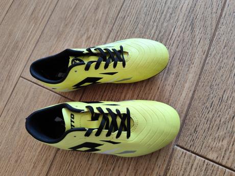 Kopačky na futbal, 34