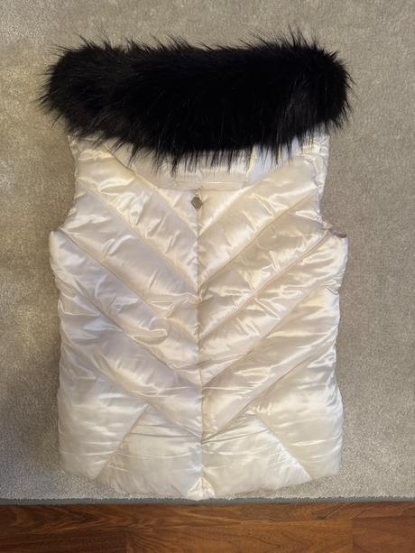 Bunda bez rukavov, 36