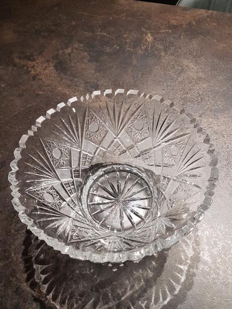 Krištáľova miska, 