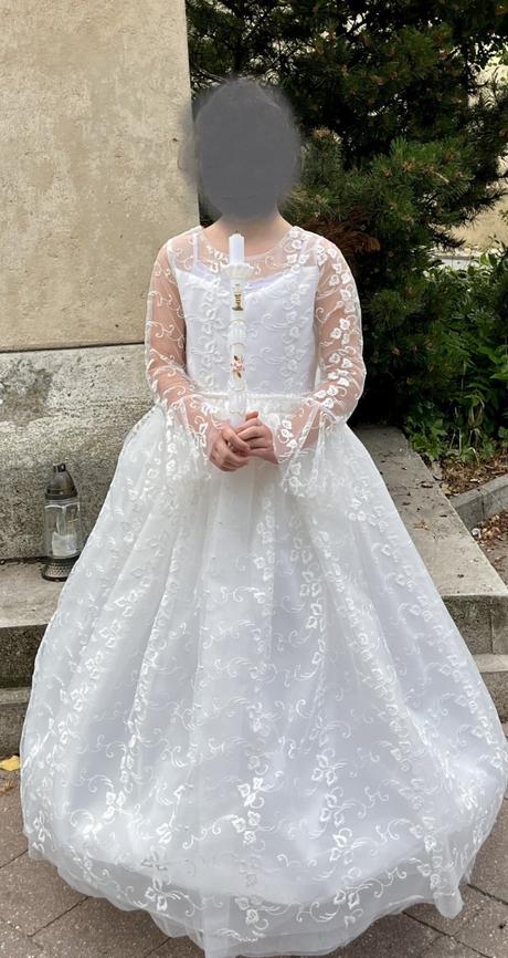 Šaty na prvé sväté prijímanie, 122