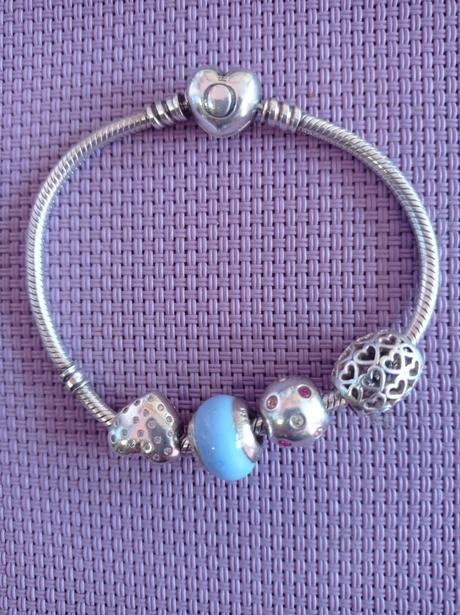 Náramok pandora, pandora