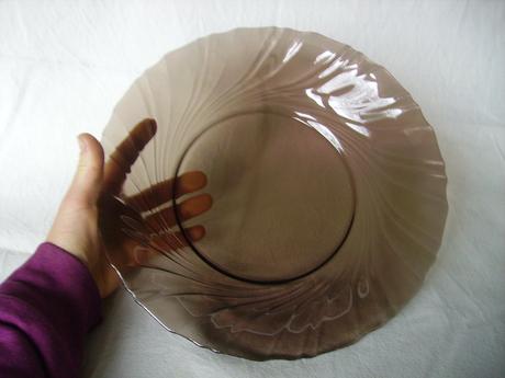 Veľká misa / tanier z dymového skla, 