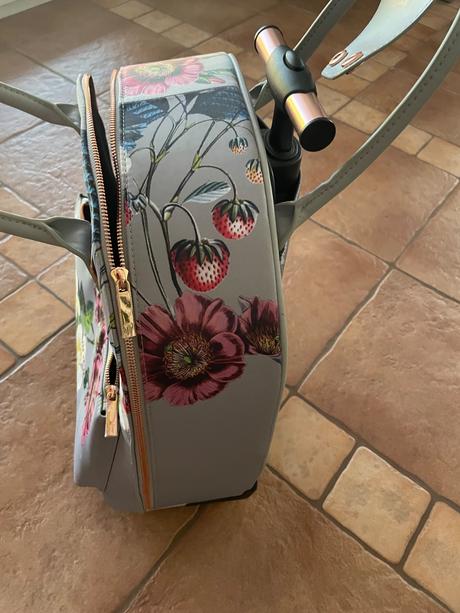 Prekrásny kufor ted baker, ted baker