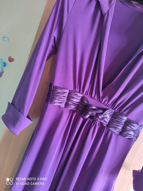 Fialove šaty, s