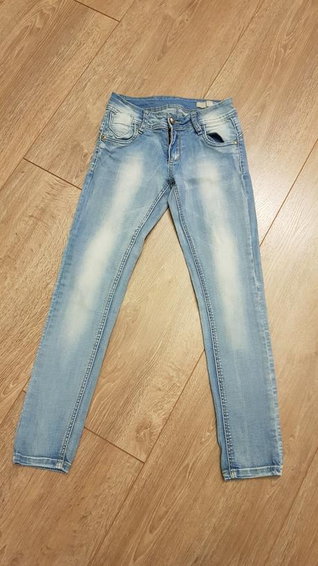 Dievčenské rifle 140, 140