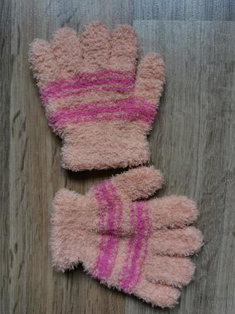 Dievčenské rukavice, 92