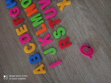 Magnetické písmenká, 