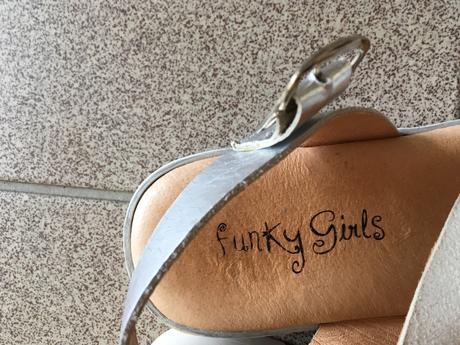 Nastaviteľné sandalky, 36