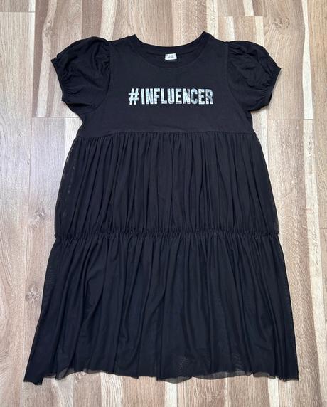 Šaty influencer, river island,146