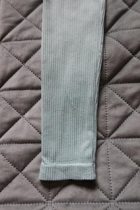 Zelenkavé legíny stradivarius, stradivarius,xs