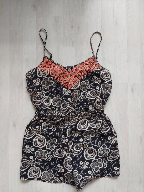 Letný overal č.36, atmosphere,36