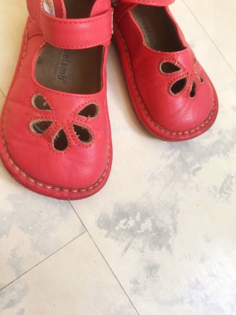 Kotníkové sandálky na suchý zips, 22