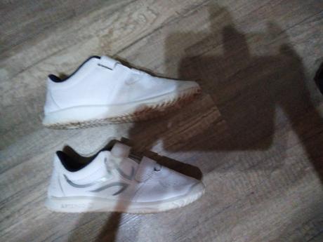 Tenisky aj na telesnú, decathlon,32