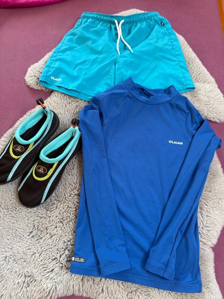 Plavky, tričko do vody, topanky do vody, decathlon,122